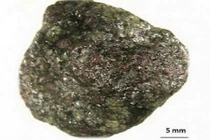 Tìm thấy hòn đá chứa 30.000 viên kim cương ở Nga