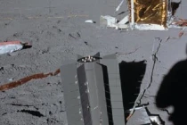 Bụi Mặt trăng có gì bí ẩn?