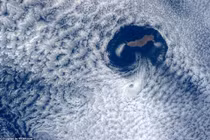 Ảnh mây tuyệt mỹ chụp từ Trạm vũ trụ quốc tế