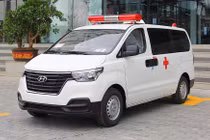 Bác sĩ đưa bố từ TP.HCM ra Hà Nội cấp cứu, một người mắc COVID-19