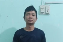 Đi ăn cỗ về, nghịch tử dùng gậy đánh bố đến chết