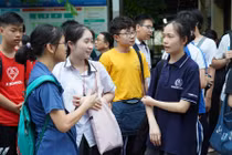 Những trường THPT chuyên nào tại Hà Nội tổ chức thi trùng ngày?