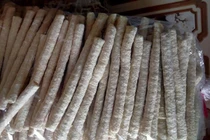 Món quà quê cũ hút khách, chỉ là đậu lạc mà đắt ngang cân thịt