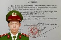 Chủ tịch nước truy tặng Huân chương cho công an hy sinh khi phòng, chống COVID-19