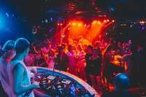 Hà Nội phát triển “kinh tế đêm“: Quán bar được hoạt động xuyên đêm?