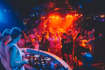 Hà Nội phát triển “kinh tế đêm“: Quán bar được hoạt động xuyên đêm?