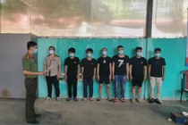 Nhồi người vào thùng xe tải để nhập cảnh trái phép