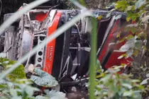 Xe khách lao xuống vực sâu, phụ xe tử vong tại chỗ