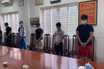 Cô gái 2K bị bắt trong vụ cướp xe máy của nữ công nhân môi trường