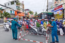 Nhóm đối tượng nào được phép ra ngoài đường khi TP. HCM “nâng mức” giãn cách?