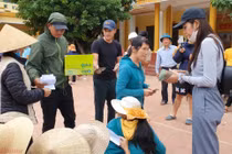 Số tiền Thủy Tiên làm từ thiện các tỉnh: Lệch “khai báo” như nào?