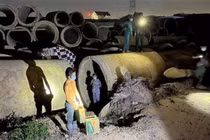 Bình Dương đưa 6 người sống “du mục” dưới ống cống đi xét nghiệm, lo chỗ ở