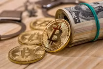 Sao Việt bất chấp quảng cáo tiền ảo, có vướng quy định pháp luật?