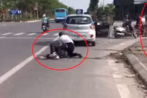 Công an đứng nhìn, gọi điện thoại khi tài xế taxi vật lộn với cướp chỉ bị cảnh cáo