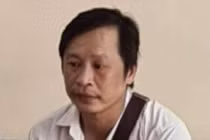 Kẻ bị truy nã bị bắt sau khi đốt xe máy rồi bỏ trốn 14 năm