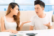 Chia tay người chồng tính toán từng đồng với vợ