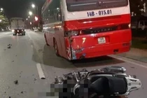 Quảng Ninh: Va chạm với xe khách, một chiến sĩ công an tử vong