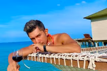 Lương Bằng Quang - Ngân 98 phải làm đủ mọi công việc để duy trì cuộc sống