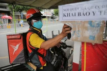  “Mắt thần” quét mã QRcode tại chốt COVID-19, hết ùn tắc, Hà Nội có triển khai? 