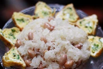 Cách nấu xôi lạc vừa dẻo vừa thơm bằng nồi cơm điện ai cũng ghiền