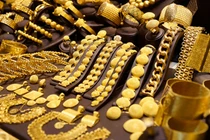 Giá vàng đầu tuần “nhích nhẹ”, dự đoán tiếp tục tăng