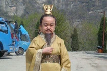 Chuyện đời ly kỳ của sao “Thiên long bát bộ” cao 1,15m