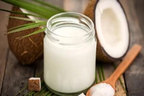 Video: Cách làm dầu dừa đơn giản để dưỡng da mùa đông