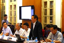 Tranh cãi việc khai thác hay giữ nguyên Sơn Trà?