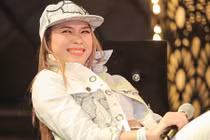 Khán giả reo hò khi Mỹ Tâm tiết lộ đang yêu, sắp cưới