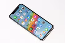 Loạn giá iPhone X tại Việt Nam ngày đầu chào bán ở Singapore