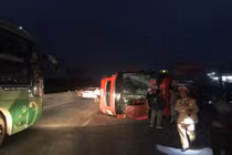 Phút thoát tay tử thần của 40 hành khách về quê ăn Tết