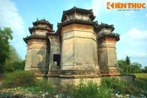 Kiến trúc Việt - Hoa - Pháp - Khmer của lăng mộ cổ độc nhất Việt Nam