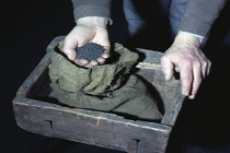 Giải mã vụ tráo vàng “có 1-0-2” trong lịch sử thế giới