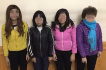 “U60” khai đứng ven sông Tô Lịch chèo kéo khách mua dâm