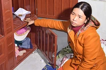 Nữ giúp việc trộm gần 100 cây vàng, chi trăm triệu cầu an vẫn không thoát