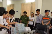 Loạt sàn vàng ảo bị phanh phui gây chấn động dư luận