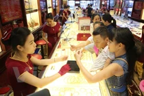 Giá vàng hôm nay 18/5 tăng, chạm đỉnh 2 tuần