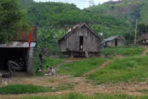 Lời ru buồn ở thung lũng Măng Ri