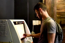 Nhà nước “cấm cửa” Bitcoin, Đại học FPT nói gì?