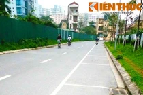 Cận cảnh lối đi khiến cư dân “nổi đóa” ở chung cư Home City