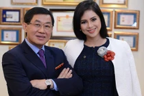 Mẹ chồng Hà Tăng chi 80 tỷ mua 3 triệu cổ phiếu hàng không