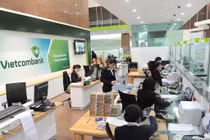 Khách liên tục mất tiền trong tài khoản, Vietcombank đánh rơi niềm tin? 