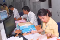 TP.HCM: Giảm 10 % biên chế, được không?