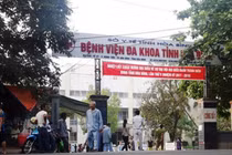 Sáng mai, 10 bệnh nhân tai biến chạy thận ở Hòa Bình xuất viện