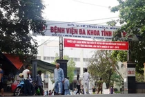 Sáng mai, 10 bệnh nhân tai biến chạy thận ở Hòa Bình xuất viện