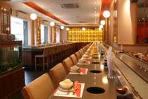 Lỗ tiền tỷ, thời tàn của lẩu băng chuyền, mỳ cay 7 cấp độ