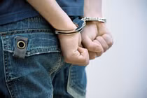 Bắt nhóm đối tượng gây ra nhiều vụ cướp tài sản lái xe ở Hà Nội