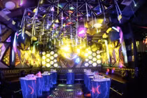 Cuộc chiến khốc liệt phía sau những phòng karaoke tại Việt Nam