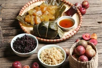 Sắm lễ và văn khấn cúng Tết Đoan Ngọ thế nào là chuẩn nhất?