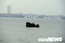 Giải bí ẩn những ngôi mộ cổ thoắt ẩn thoắt hiện giữa Hồ Tây 